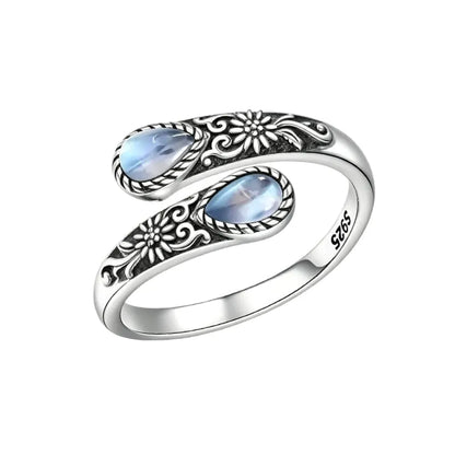 Daisy Pattern Ring