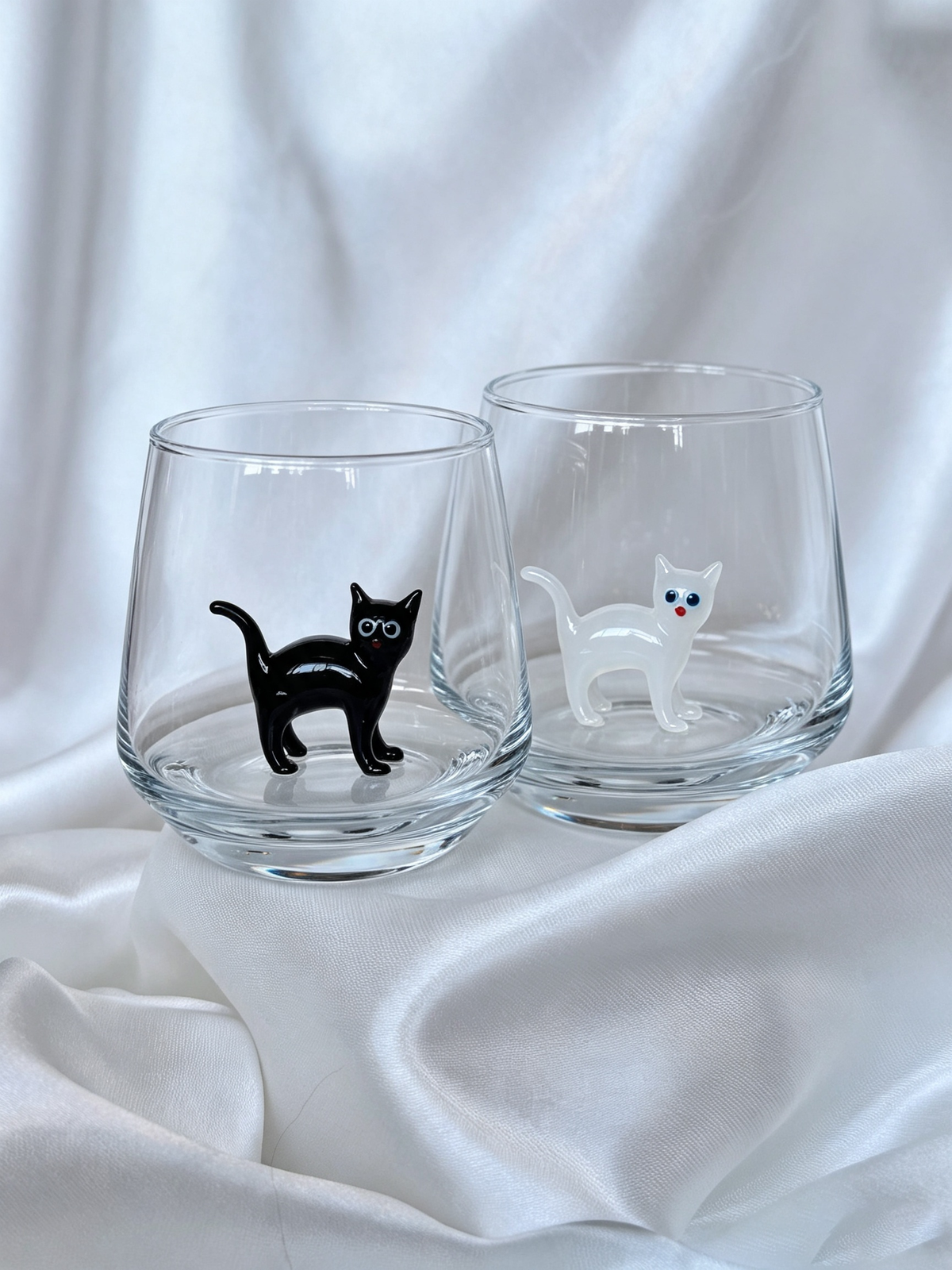 Handmade Murano Glass Cat Wine Glass | 3D Figurine, Stemless