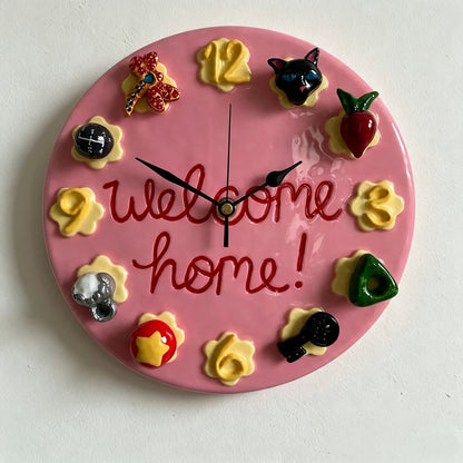 🍂 Bring autumn and smiles into your home. This handmade pumpkin clock isn't just a timepiece; it's your daily "emotional support buddy"✨