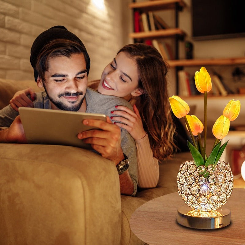 Tulip LED Lamp